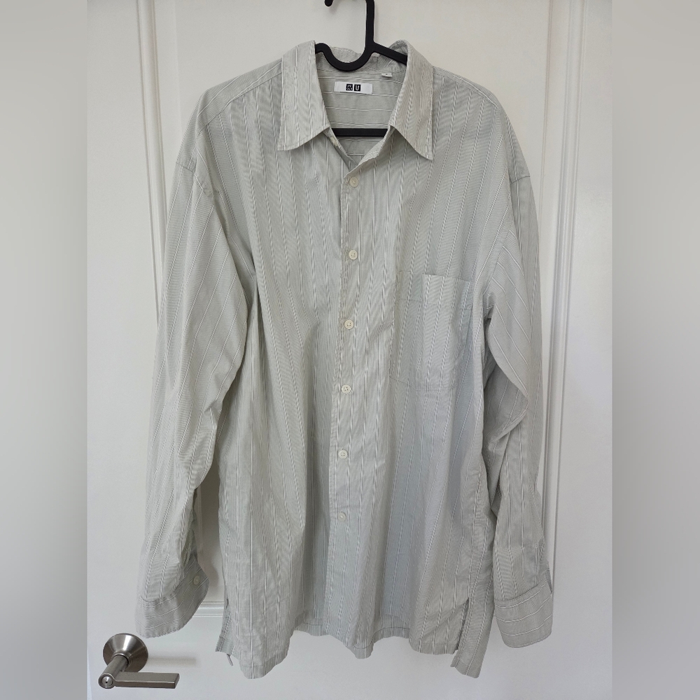 Uniqlo White Casual Button Down Shirt